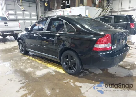 2007 Volvo S40 T5 z USA, uszkodzony, nr VIN YV1MH682272310677